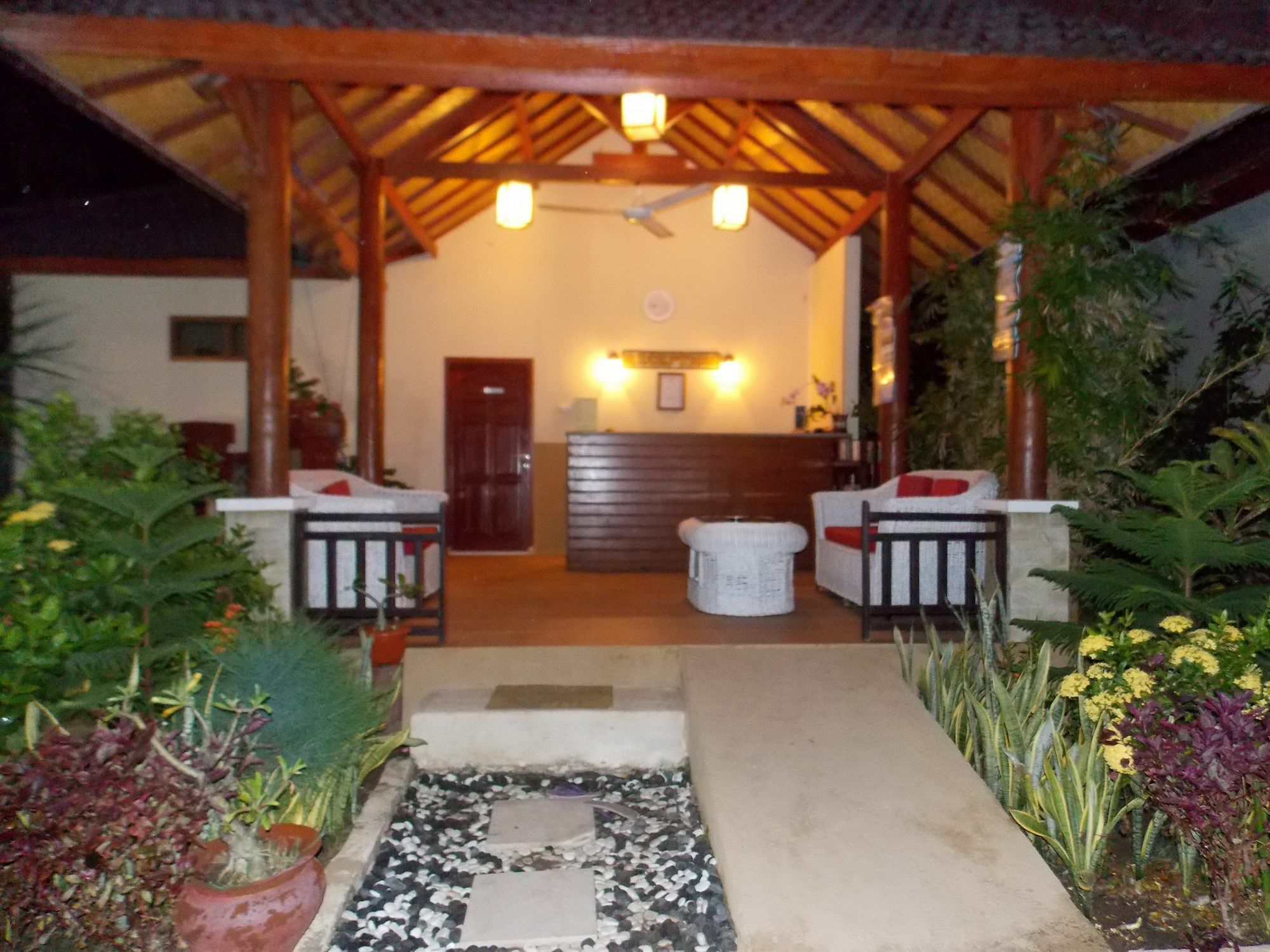 Tropical Hideaways Resort กิลิเมโน ภายนอก รูปภาพ